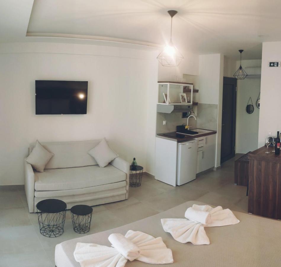 My Place Luxury Apartments Neos Marmaras Exterior photo